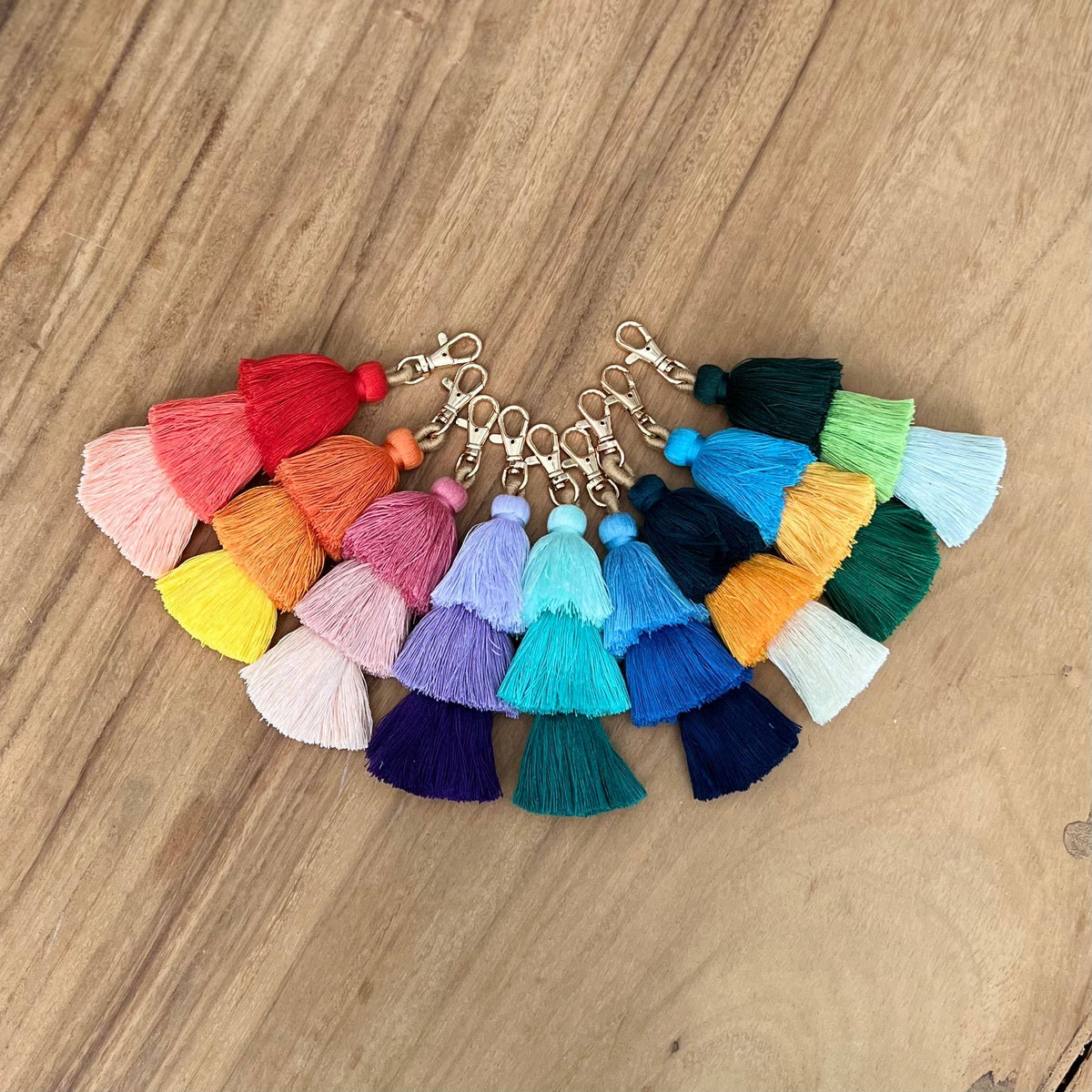 3 Tiered Large Ombre Tassel with Clasp: 4