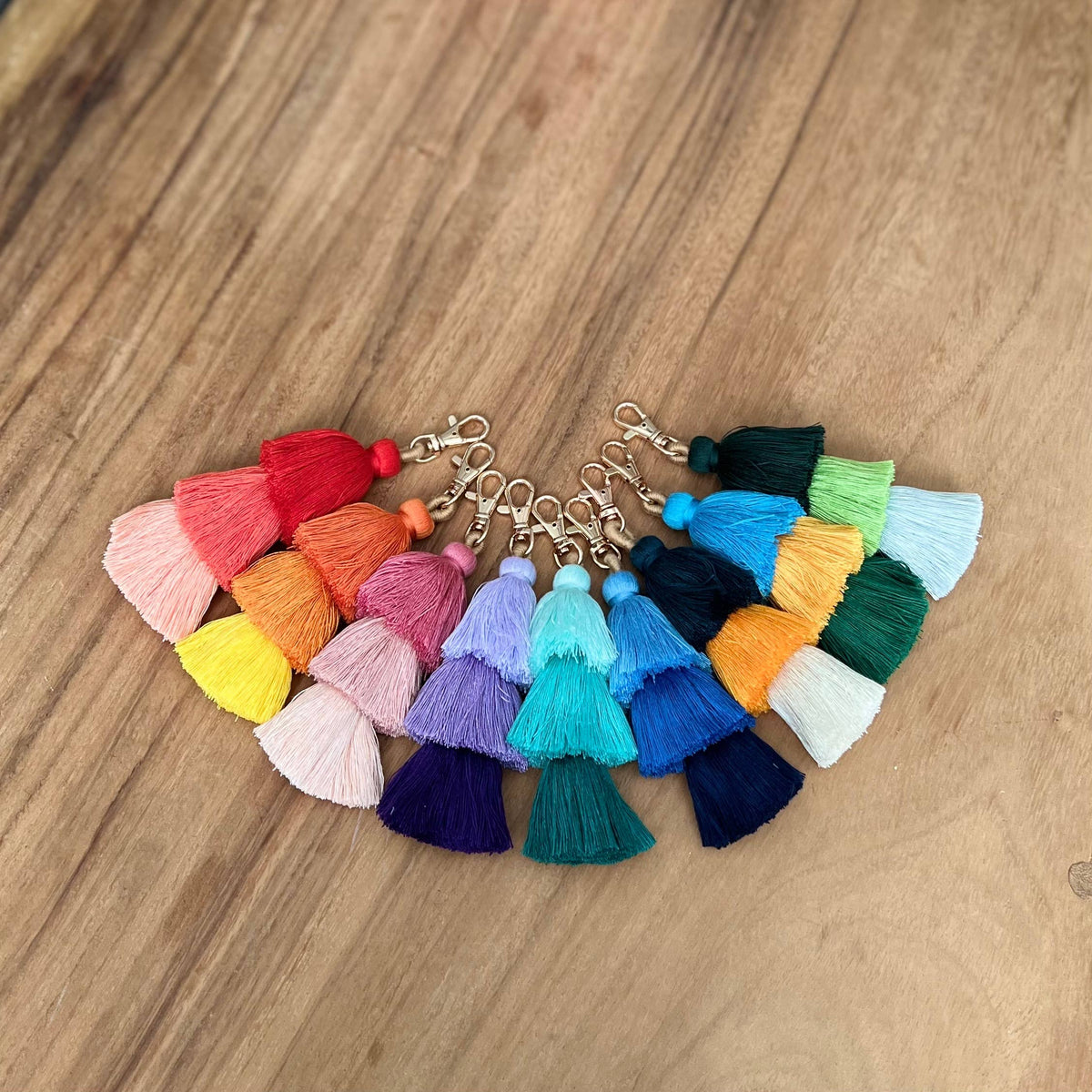 3 Tiered Large Ombre Tassel with Clasp: 8