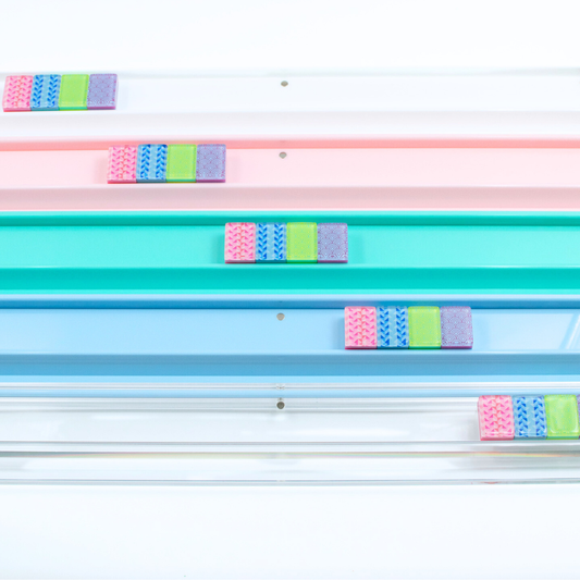 MAHJONG RACKS | Premium Acrylic | 4 Racks + 4 Pushers: Solid Macaron Green
