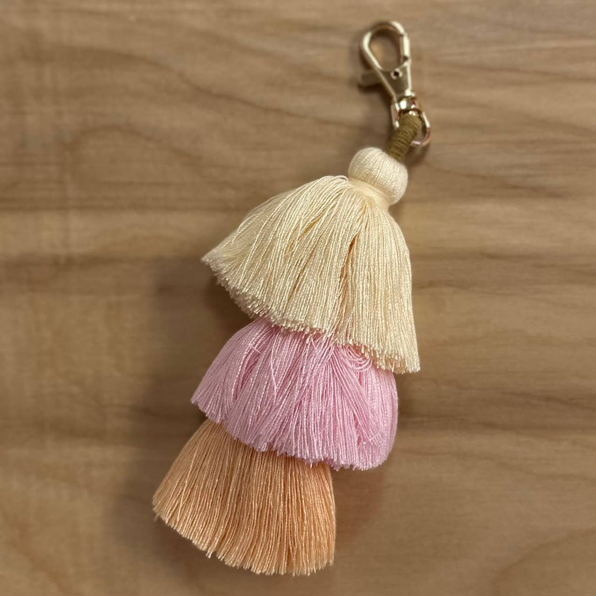 3 Tiered Large Ombre Tassel with Clasp: 11