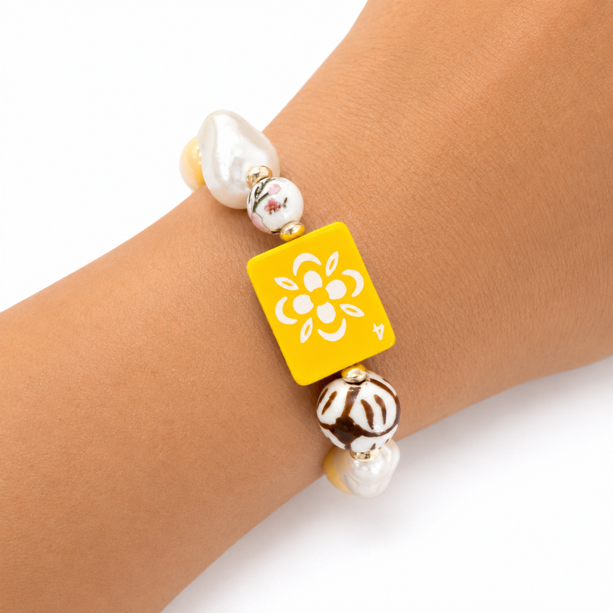 Mahjong Tile Mixed Bead Stretch Bracelet: Blue Bird
