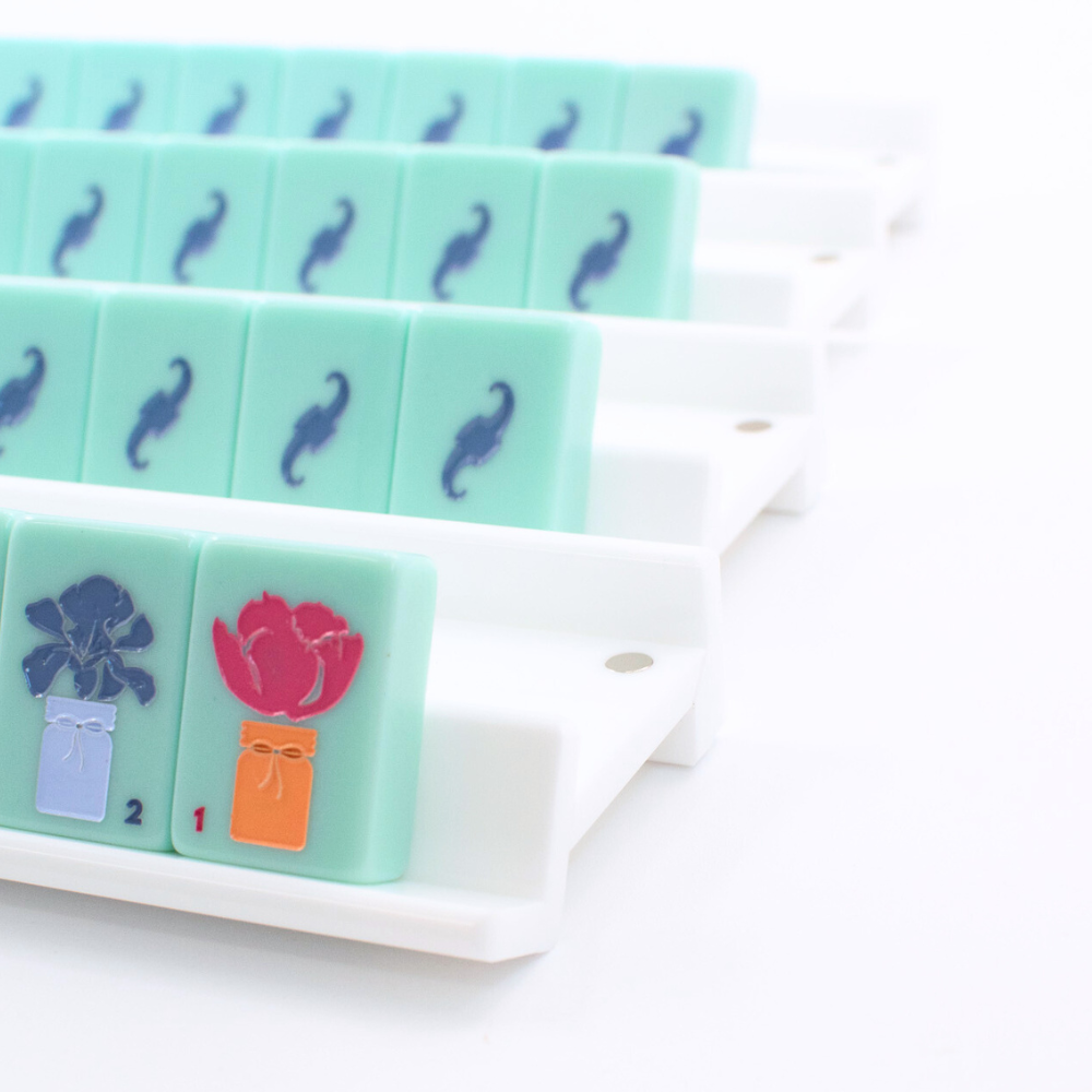 MAHJONG RACKS | Premium Acrylic | 4 Racks + 4 Pushers: Solid Macaron Purple